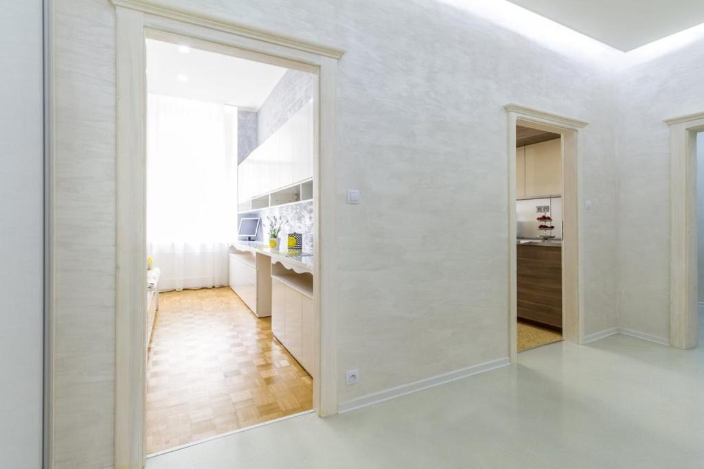 Stylish Apartment 5 Minutes Walk From City Center Praha Exteriér fotografie