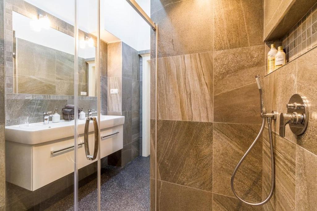 Stylish Apartment 5 Minutes Walk From City Center Praha Exteriér fotografie